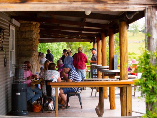 people chilling out at Wollombi Tavern, Hunter Valley
