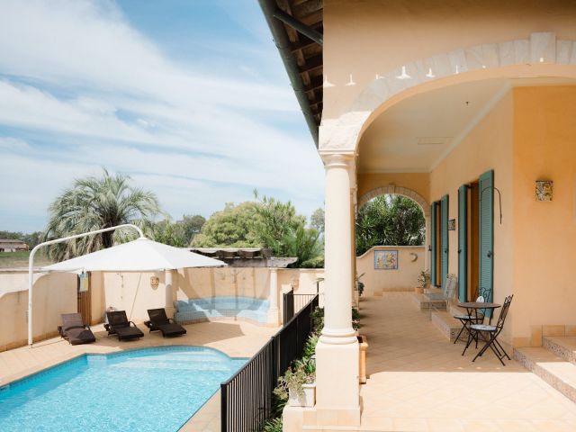 the courtyard and pool at Iron Gate Estate, Hunter Valley luxury accommodation