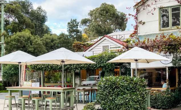 The Riverbank Cafe, Lorne
