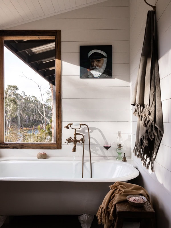 the tub at The Voyager, Huon Valley