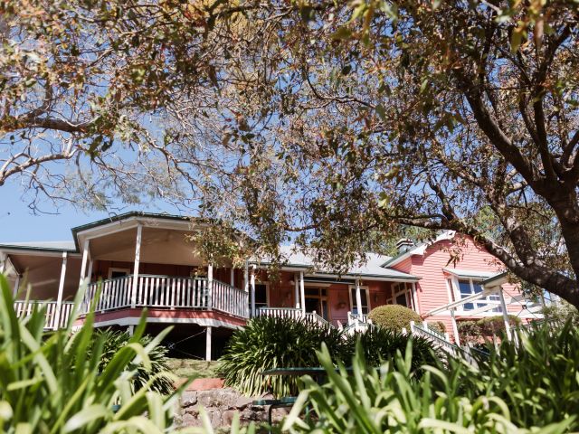 the exterior of Mapleton Public House, Sunshine Coast