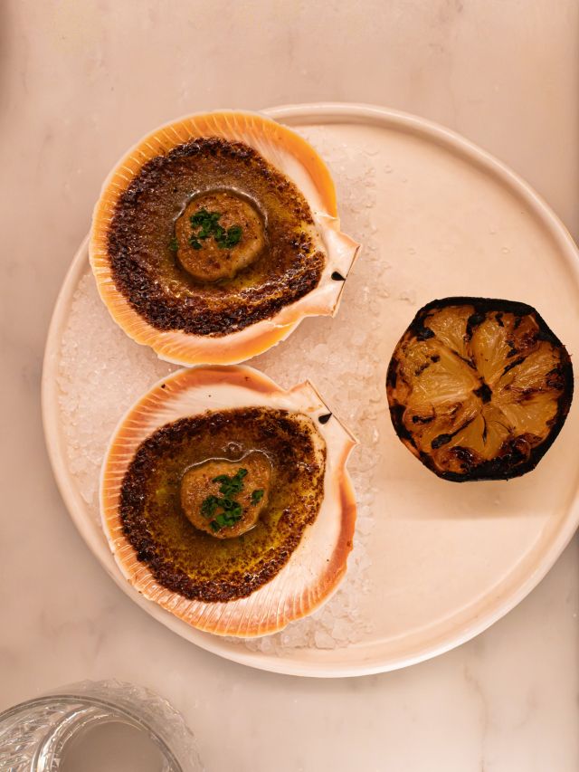 baked scallops at Leigh Street Wine Room