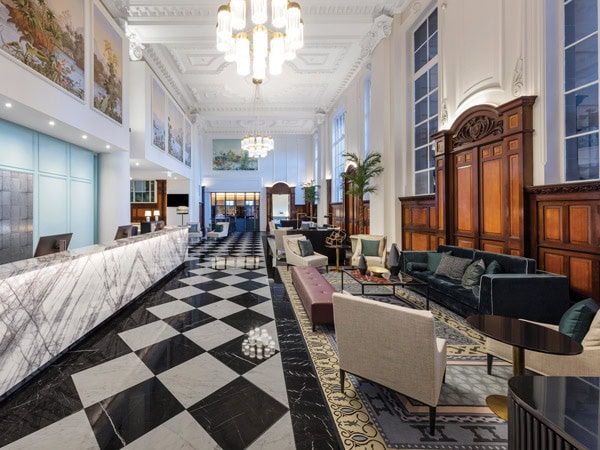 Adina Apartment Hotel Brisbane lobby