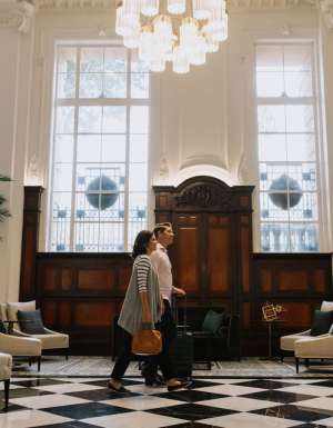 Adina Apartment Hotel Brisbane lobby