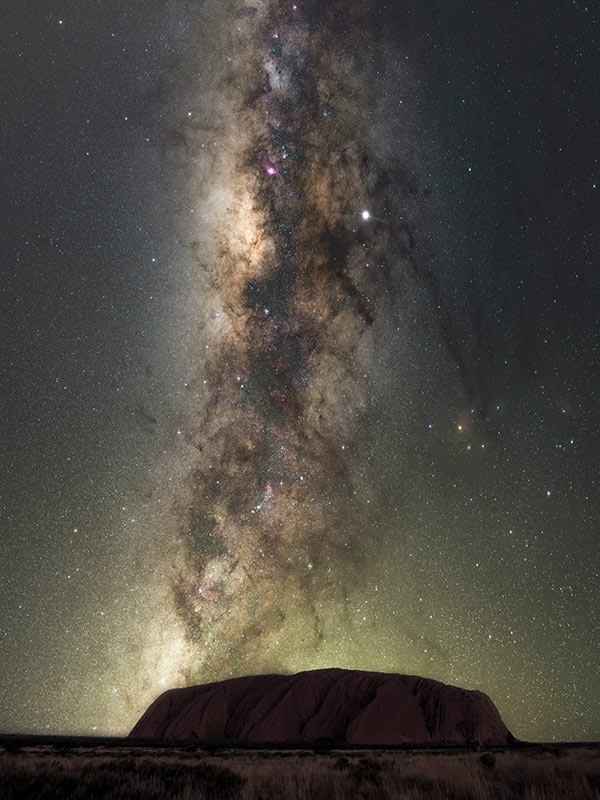 uluru under the milky way