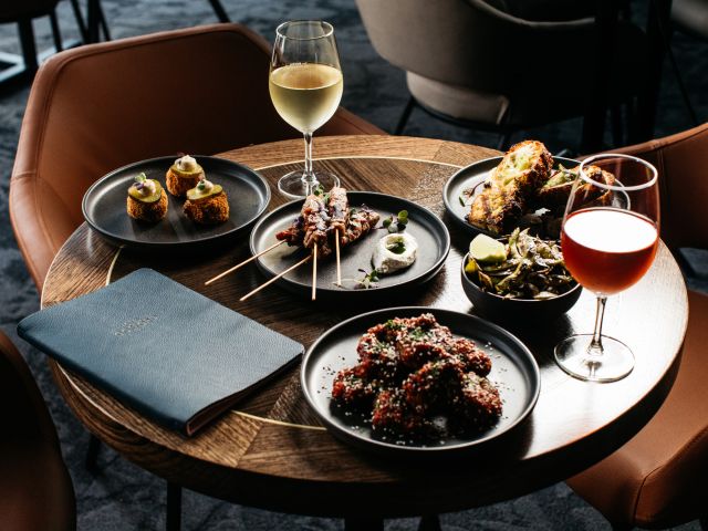 bar bites and drinks at Hotel Gosford