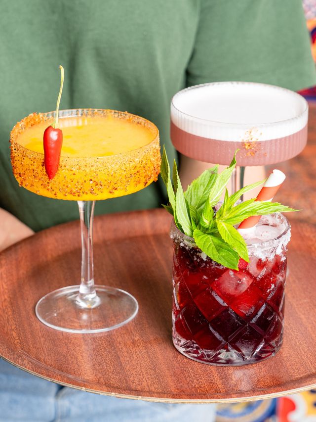 cocktails at Los Muchachos, Ettalong