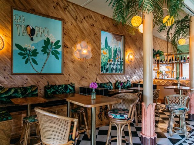 the tropical-themed cocktail lounge at Tropicana Pizza Pizza