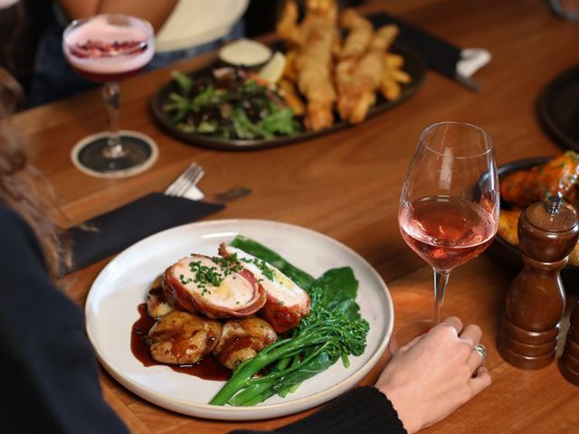 dining at Railway Hotel, Gosford