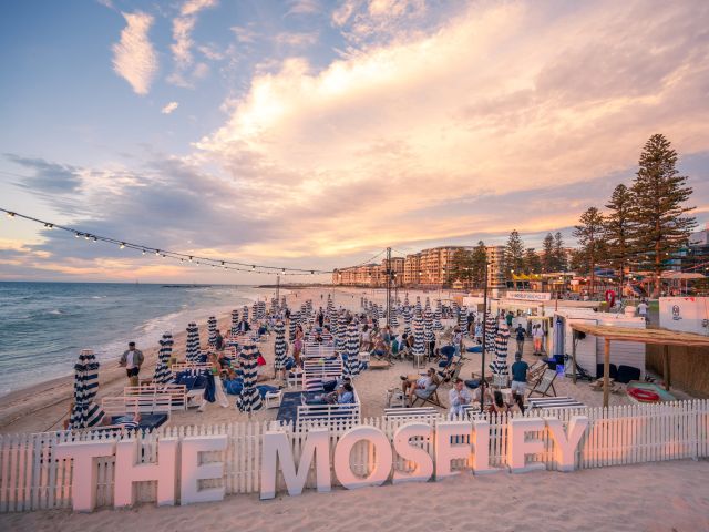 The Moseley Beach Club, Adelaide