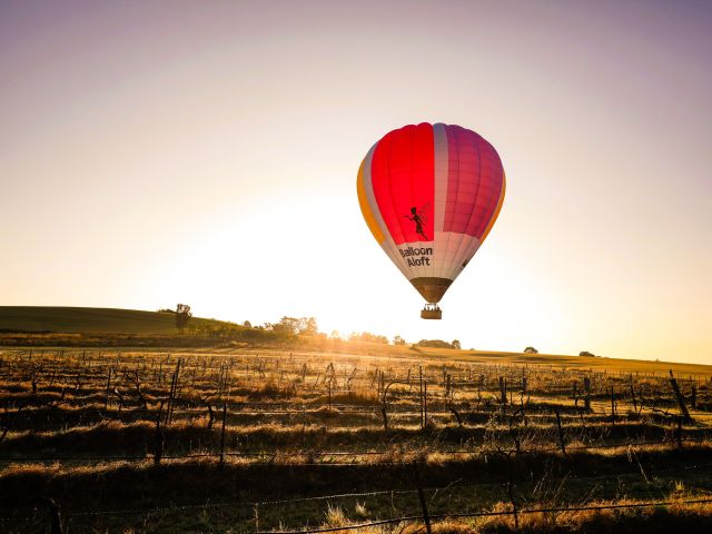Balloon Aloft Hunter Valley at sunset