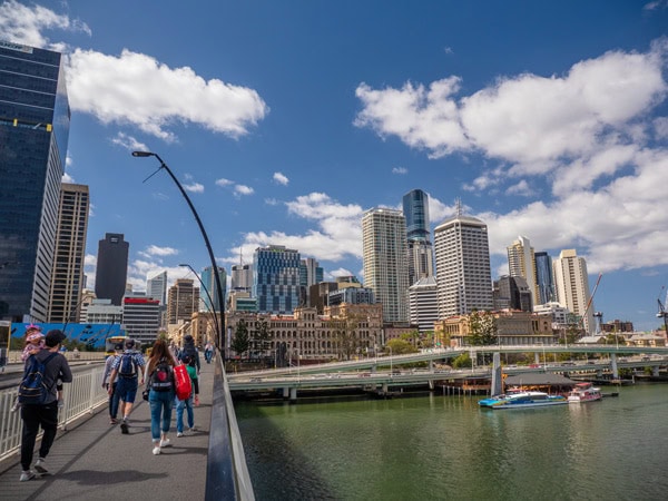 people tackling the Brisbane City Loop