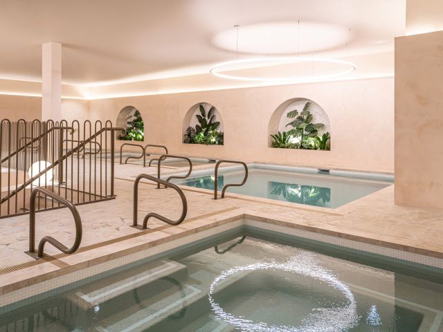 indoor pools at Merse Wellness Spa, Brisbane