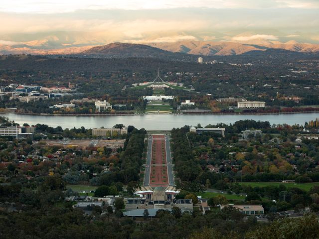the view from Mount Ainslie lookout, Canberra