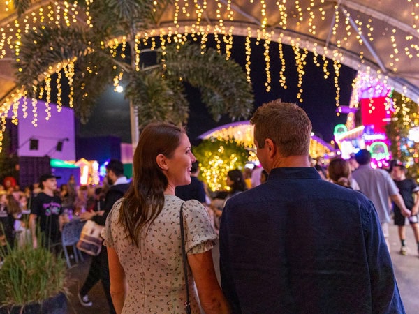 a couple exploring the Eat Street Northshore