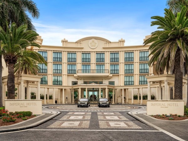 the front facade of Imperial Hotel, Gold Coast