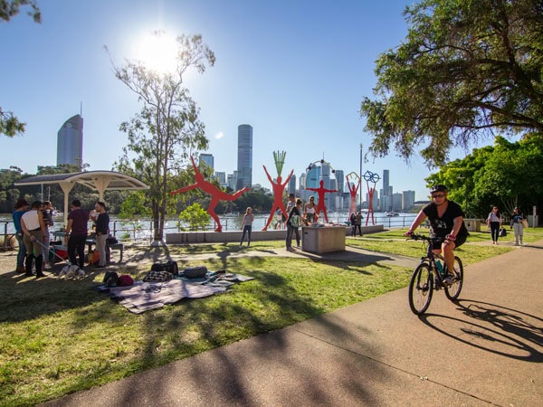 biking along the Kangaroo Point River Walk