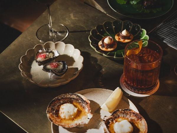 Kiln food including oysters, scallops and Jatz with smoked butter and anchovy