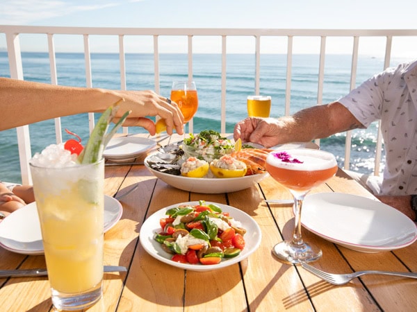 dining by the sea at The Tropic, Burleigh Heads