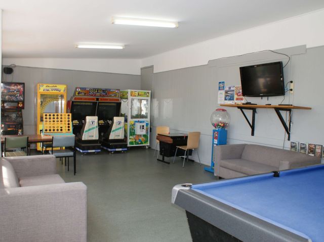 Warrnambool Holiday Park and Motel game room, Warrnambool