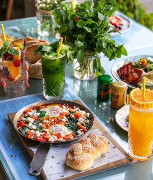 <p><i>17 of the best cafes</i> in <strong>Townsville</strong> for breakfast</p>
