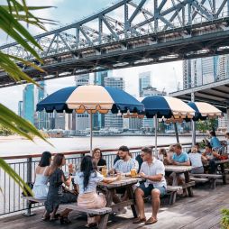 riverfront dining under the story bridge at Felons Brewing Co. Brisbane brewery