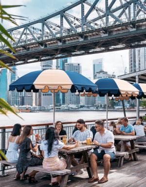riverfront dining under the story bridge at Felons Brewing Co. Brisbane brewery