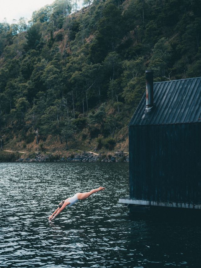 floating sauna at Lake Derby