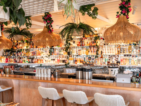 Las Palmas Bar & Restaurant, Palm Beach