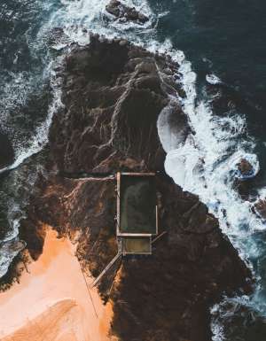 Mona Vale Rockpool from above