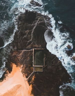 Mona Vale Rockpool from above