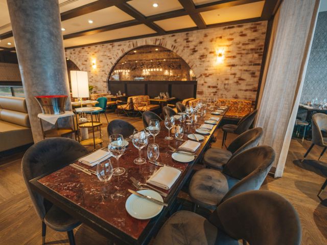 a look inside Bisou Bisou restaurant within Hotel X