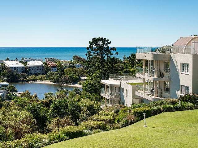 majestic views of Noosa Main Beach and surrounds, Noosa Crest