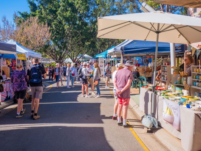 a busy day at Eumundi Markets