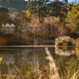the picturesque Lake Daylesford