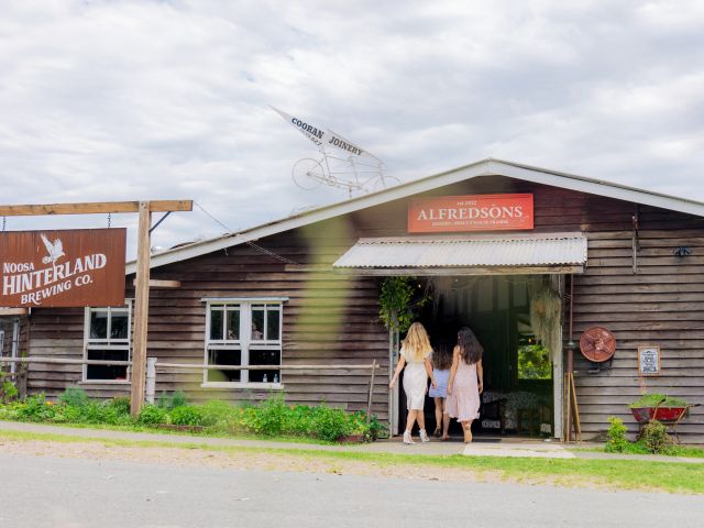 the Noosa Hinterland Brewing Co. in a country farmhouse