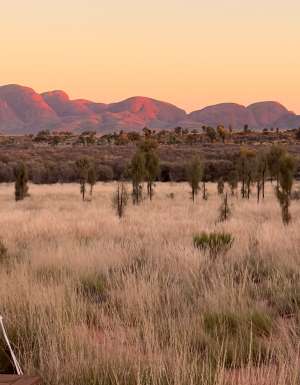 Uluṟu-Kata Tjuṯa Signature Walk