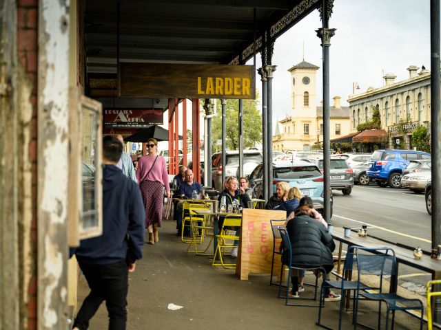 the Larder cafe sign, Daylesford