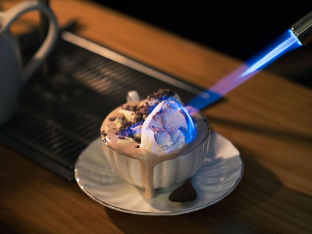 melting mallows at The Daylesford Hot Chocolate Company