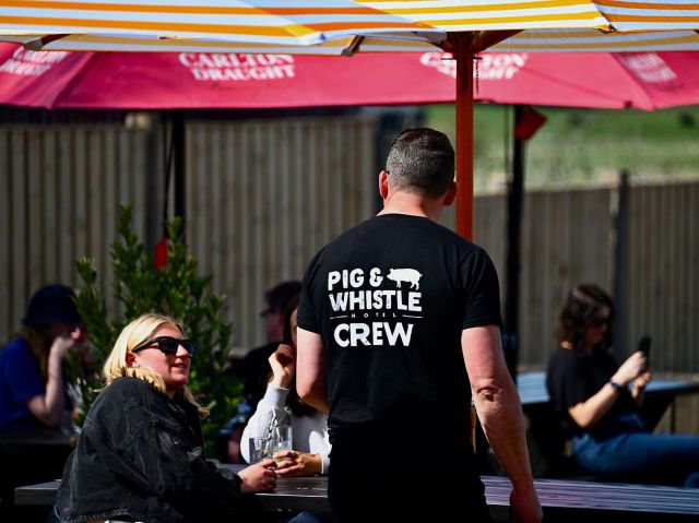 Pig and Whistle Hotel, Trentham