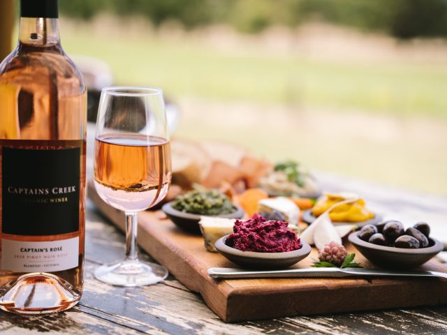 rose and tasting plate at Captains Creek Organic Wines
