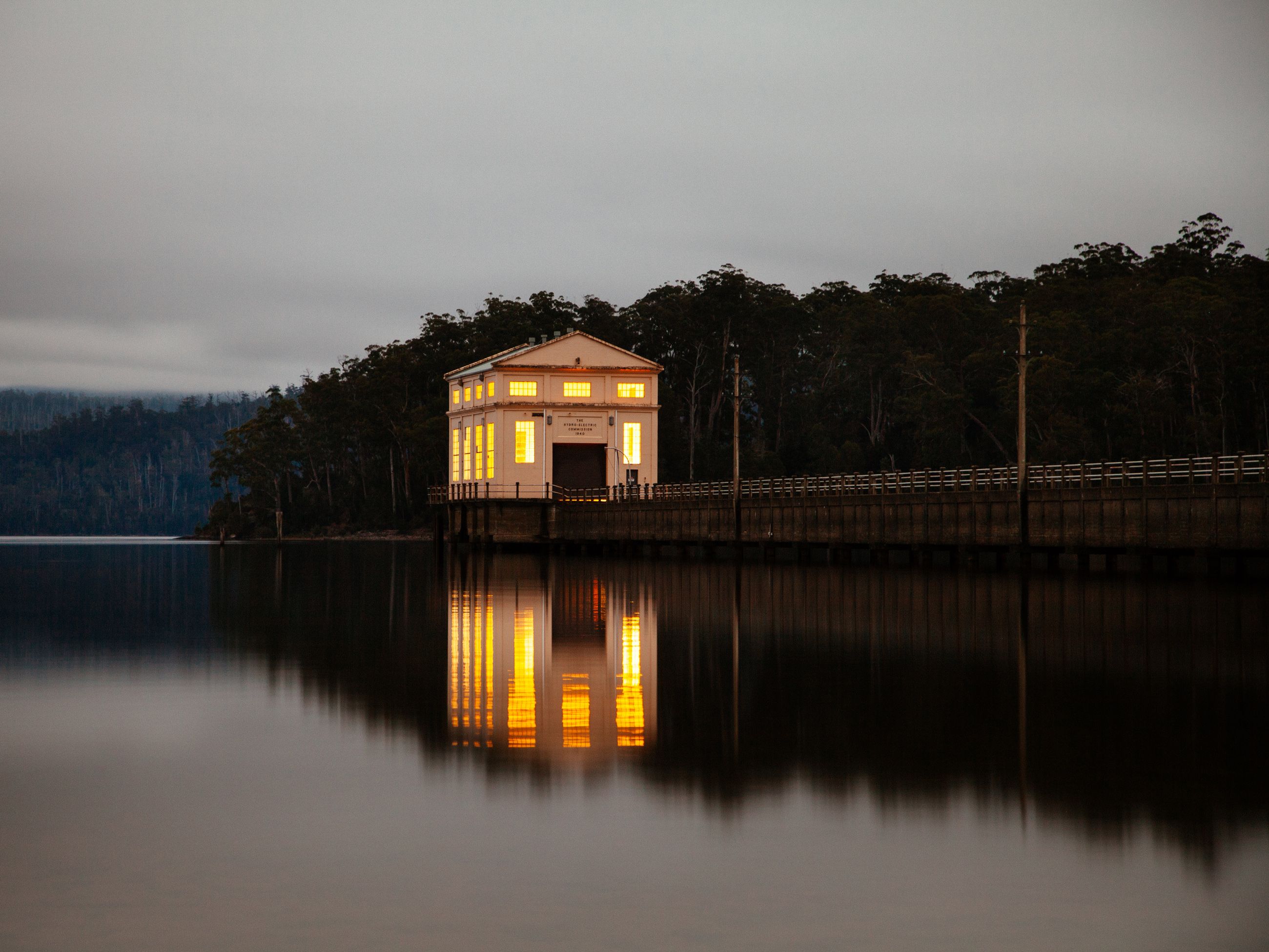 exterior of Pumphouse Point on Lake St Clair in Tasmania's Cradle Mountain-Lake St Clair National Park at night