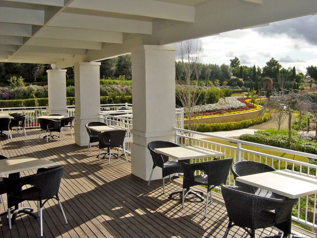 the Garden Terrace Cafe at Hunter Valley Gardens
