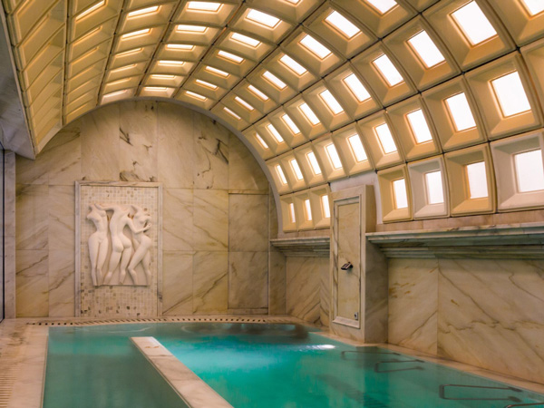 the aquamedic pool at Gillian Adams