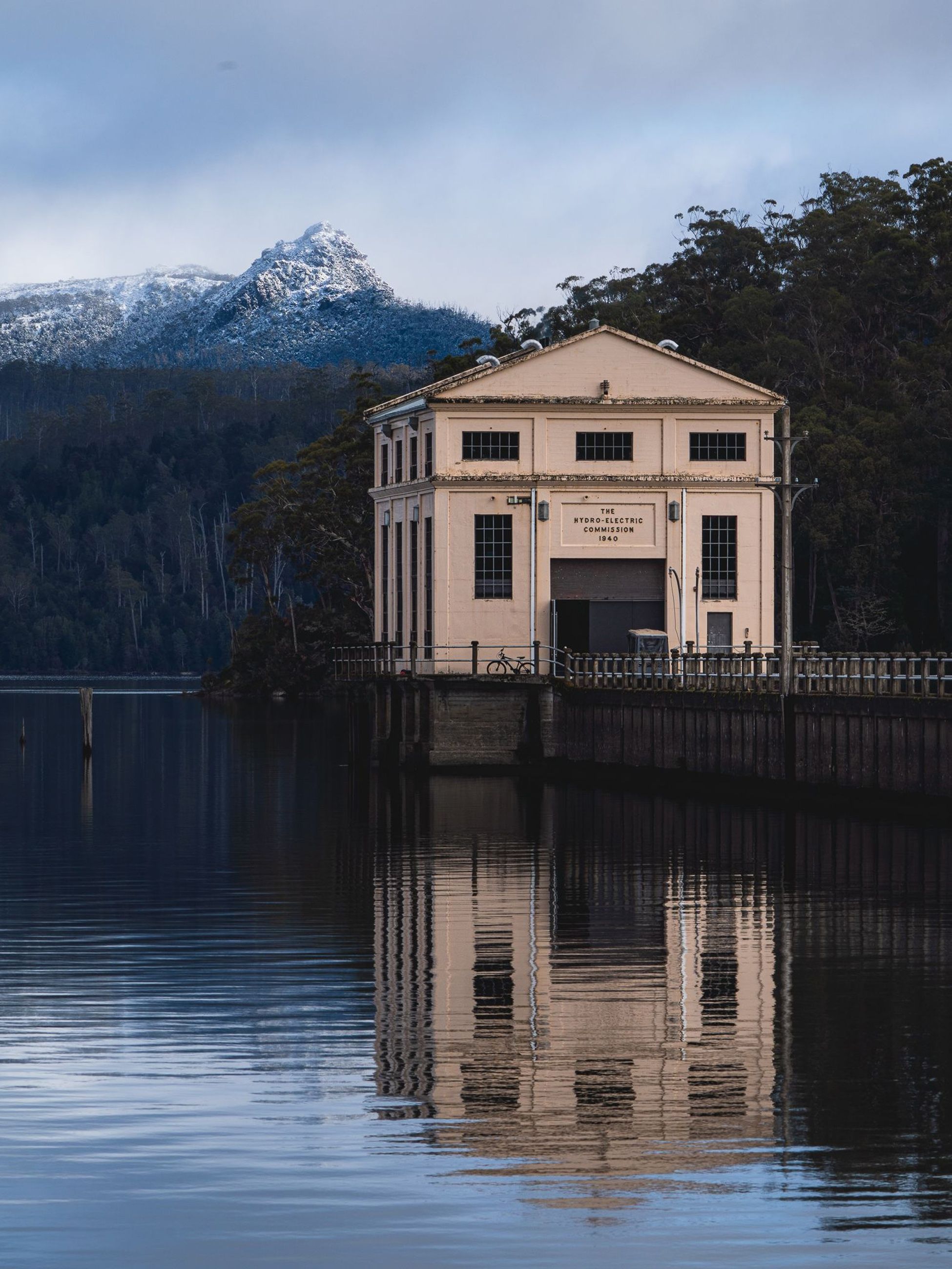 exterior of Pumphouse Point on Lake St Clair in Tasmania's Cradle Mountain-Lake St Clair National Park