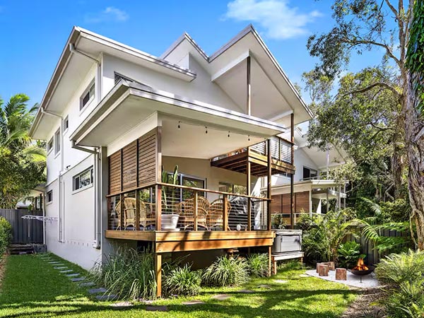 exterior of Sanctum by the Sea AirBnb