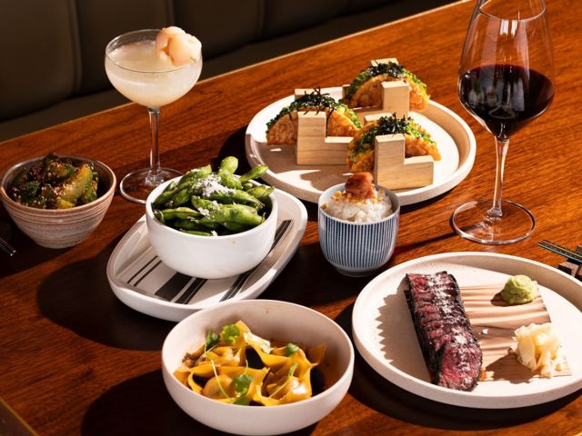 bottomless brunch at Rekōdo, Sydney