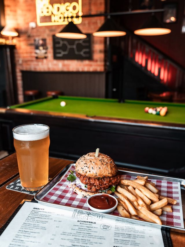 Happy Hour with free pool at The Bendigo Hotel, Collingwood