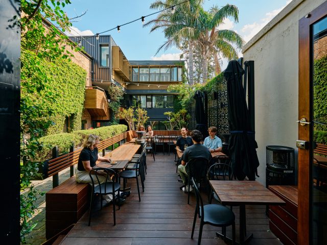 the sunny beer garden at The Lion & Wombat, St Kilda