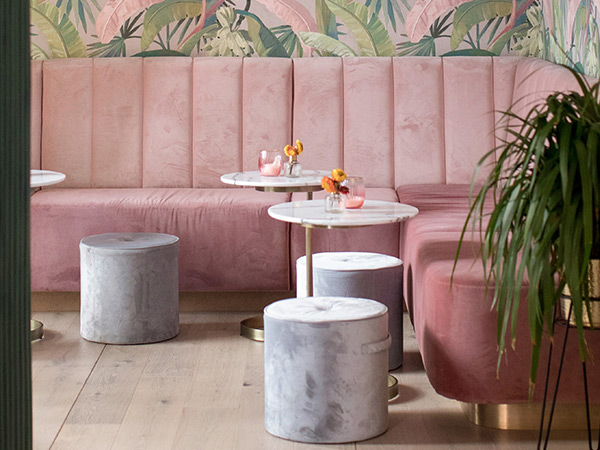 chic pink bar